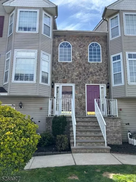 1166 New Brunswick Ave #203, Rahway City, NJ 07065