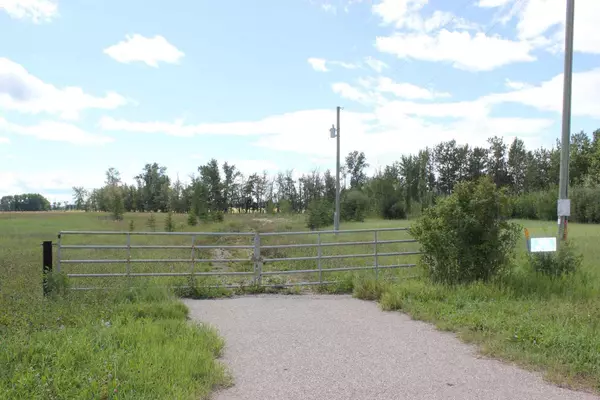 Rural Red Deer County, AB T0M 0K0,1223 Hwy 587