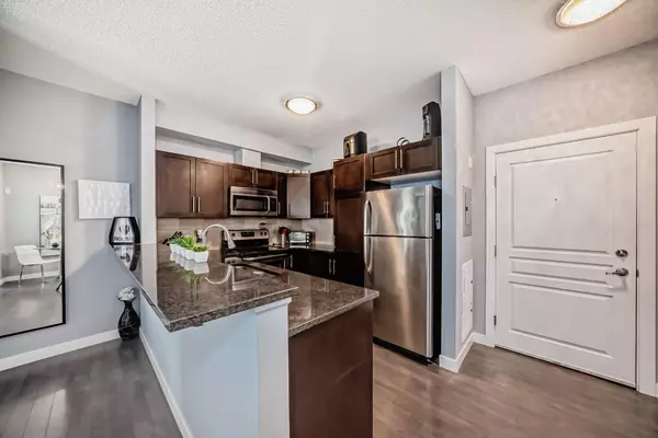 Calgary, AB T3K0V4,76 Panatella RD NW #103