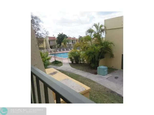 Miami, FL 33176,13898 SW 90th Ave  #203