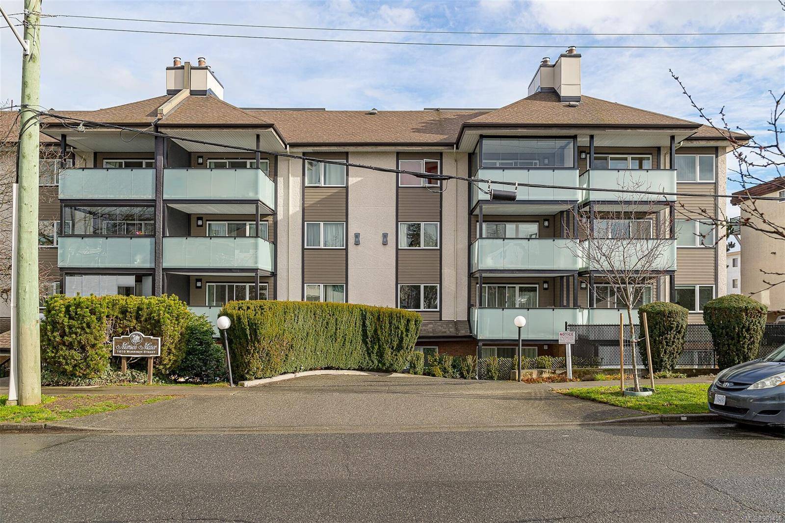 Victoria, BC V8R 6R8,1619 Morrison St #408