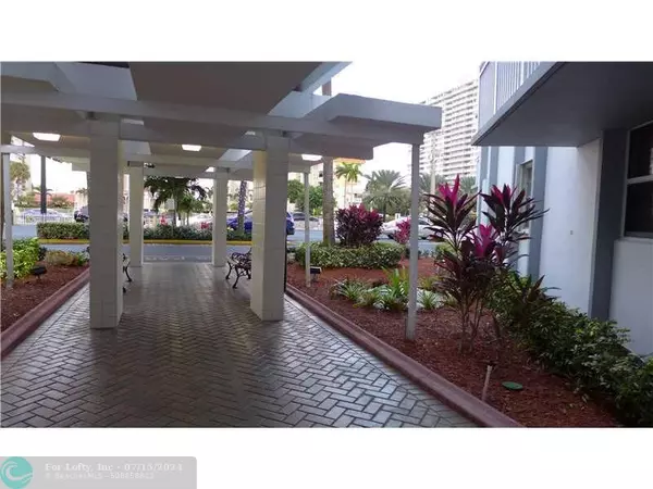 Hallandale, FL 33009,1913 S OCEAN DR  #411