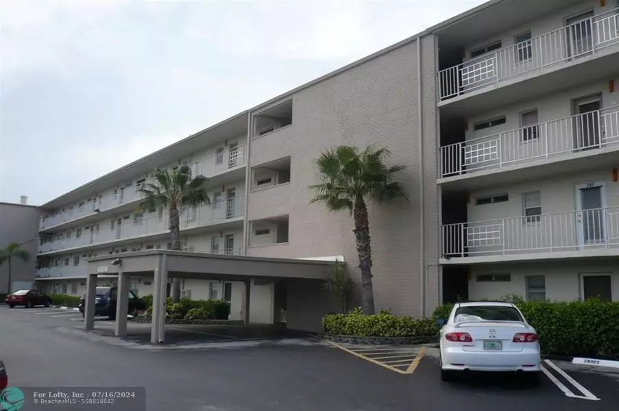 2601 NE 3rd Ct  #307, Boynton Beach, FL 33435