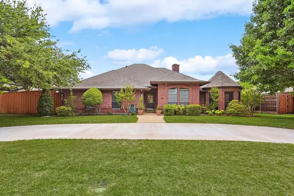 209 Plantation Drive,  Coppell,  TX 75019