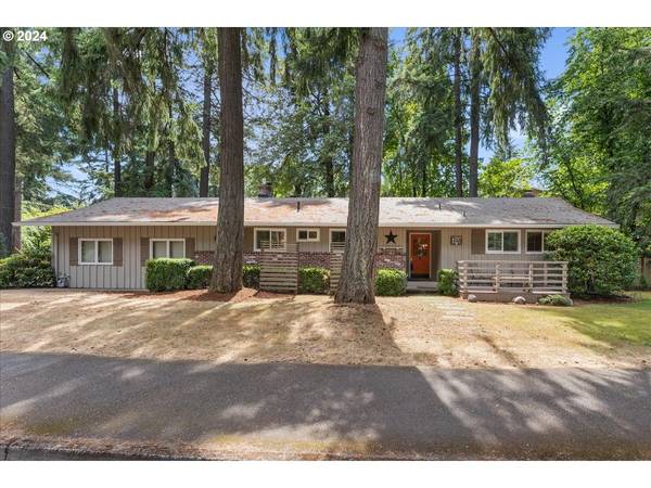 4537 HERITAGE LN, Lake Oswego, OR 97035