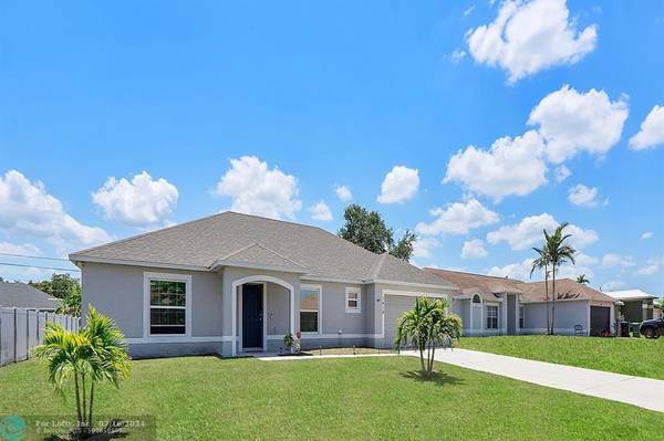 1418 SW Dow Ln, Port St Lucie, FL 34953