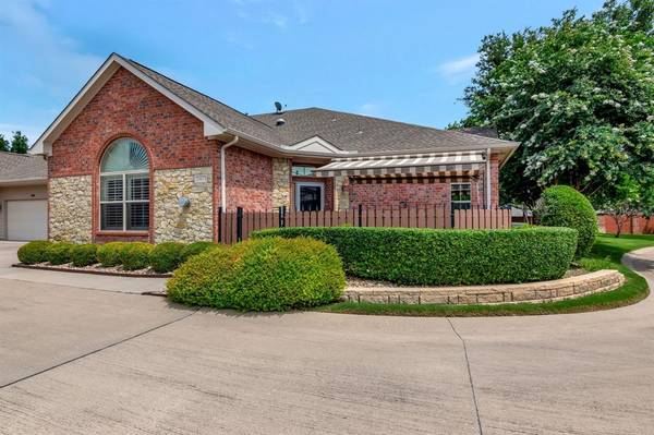 Fort Worth, TX 76116,3301 Rosemeade Drive #2413