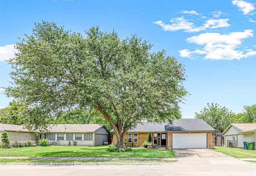 613 OXFORD PARK, Garland, TX 75043