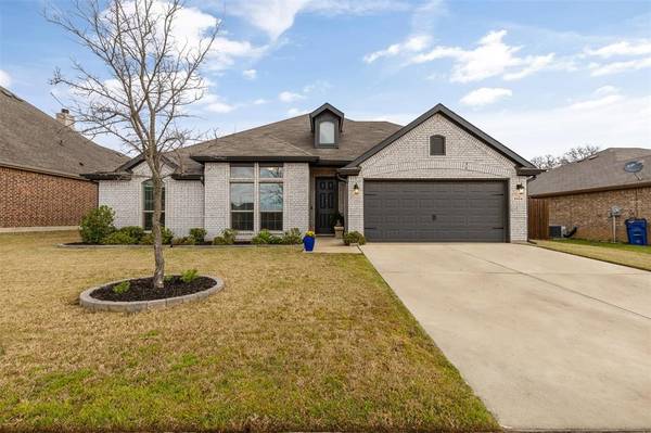 1504 Glade Meadows Drive, Burleson, TX 76058