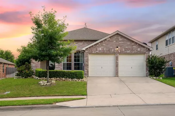 Fort Worth, TX 76179,6136 Paddlefish Drive