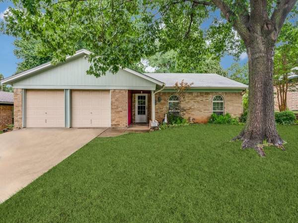 6416 Simmons Road, North Richland Hills, TX 76182