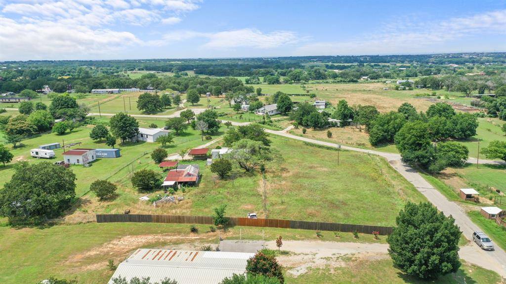 1076 Summit Drive, Springtown, TX 76082