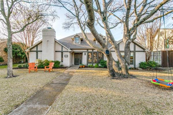 235 Woodcrest Drive, Richardson, TX 75080