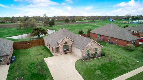 110 Anthony Lane, Red Oak, TX 75154