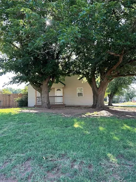 601 N Oklahoma Street, Thomas, OK 73669