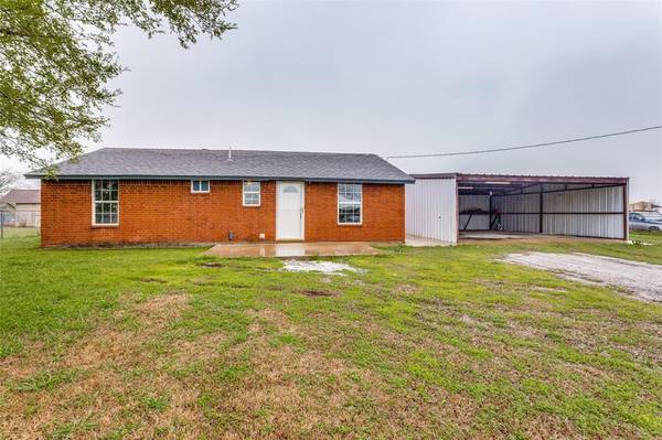 511 Green Acres Road, Weatherford, TX 76088