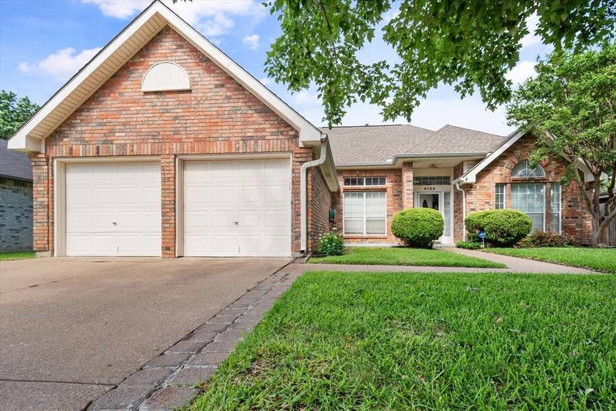 4125 Scotland Drive, Grand Prairie, TX 75052