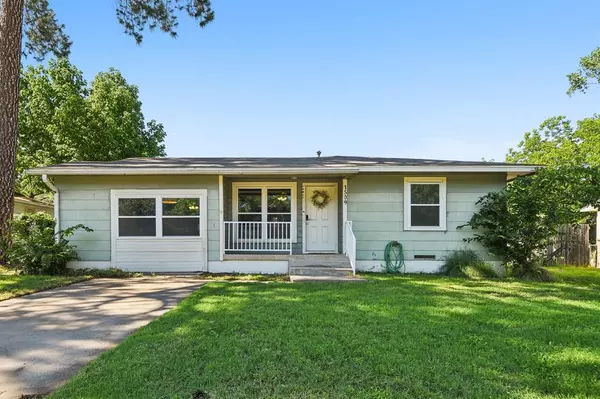 1509 Creek Avenue, Denton, TX 76209