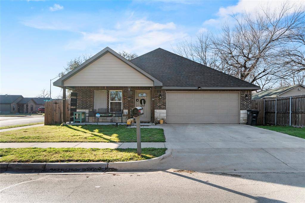 2528 Wills Point Court, Fort Worth, TX 76105