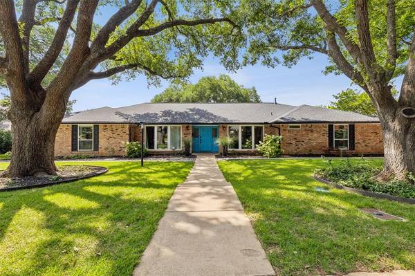 4505 Briarhaven Road, Fort Worth, TX 76109