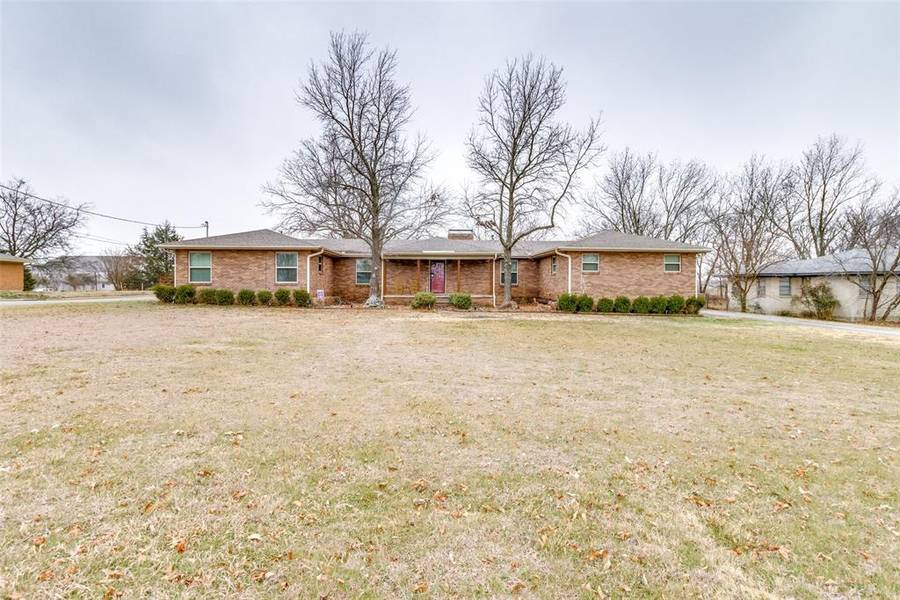 4004 W Houston Street, Sherman, TX 75092