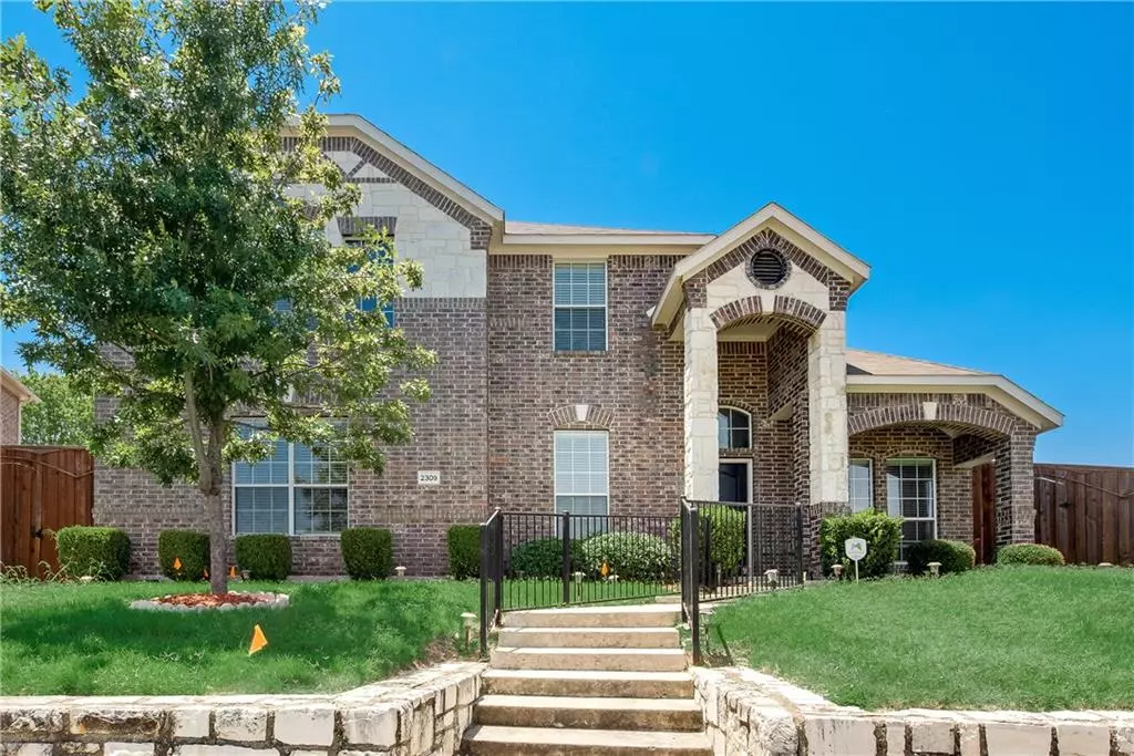 Garland, TX 75040,2309 Lake Hollow Circle