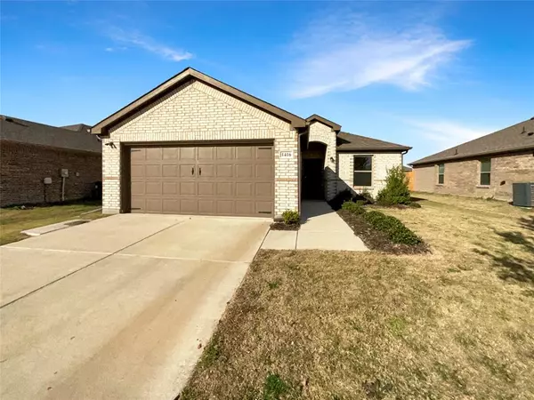 1416 Brindle Drive,  Greenville,  TX 75402