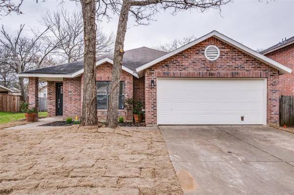 2003 Barton Springs Drive, Corinth, TX 76210