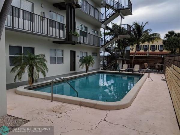 Fort Lauderdale, FL 33304,609 NE 13th Ave  #404