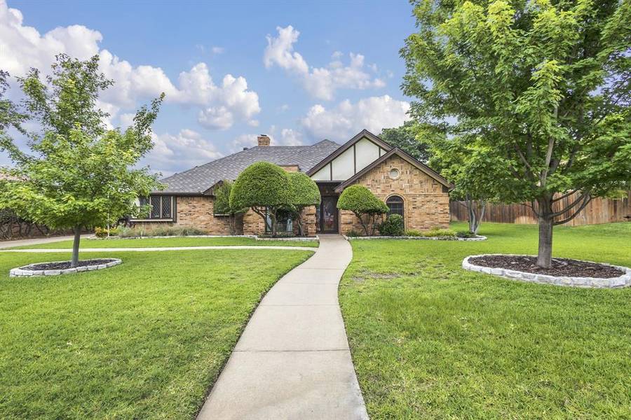 3500 Cliffwood Drive, Colleyville, TX 76034