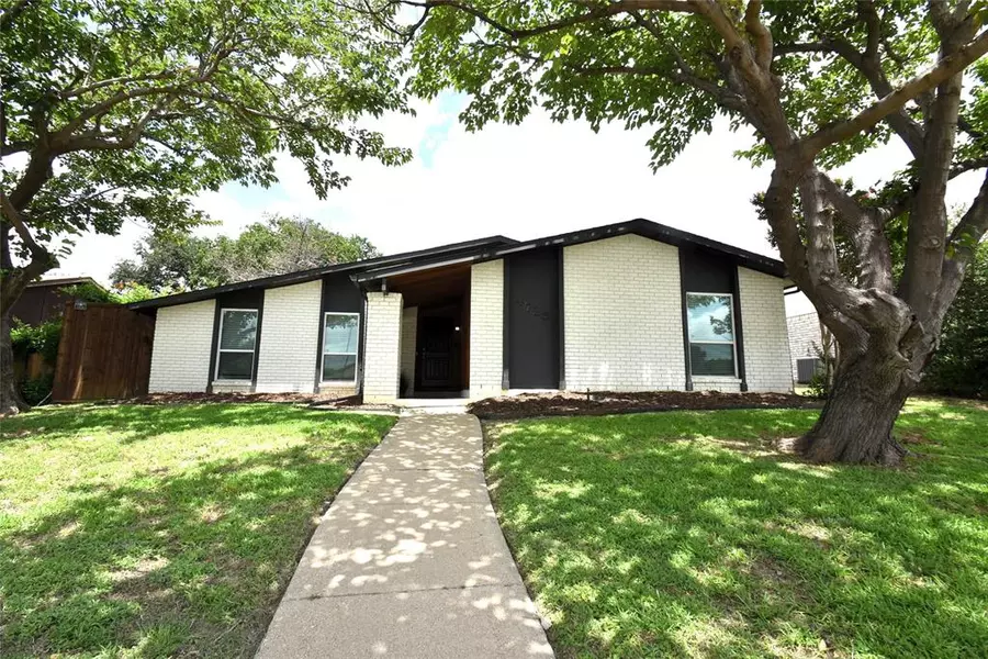 4725 Nash Drive, The Colony, TX 75056