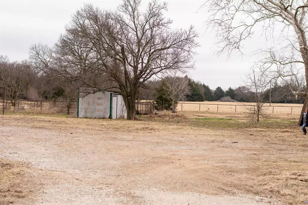 Sadler, TX 76264,86 Brooks Lane