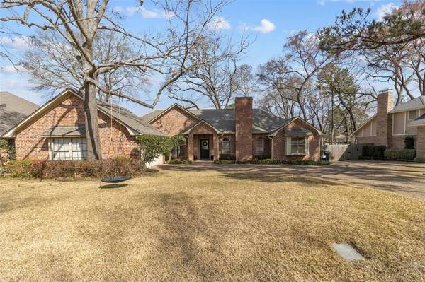 6106 Stoneleigh Drive, Tyler, TX 75703