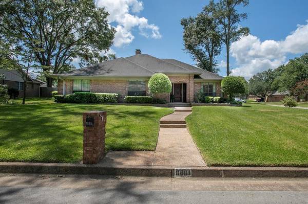 6001 Stoneleigh Drive, Tyler, TX 75703