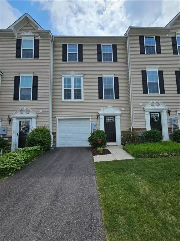 9 Yellow Rose Lane, Palmer Twp, PA 18045