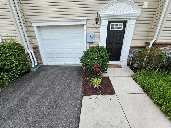 Palmer Twp, PA 18045,9 Yellow Rose Lane