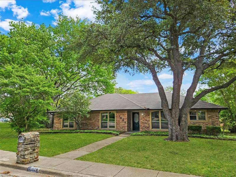 1028 Briarwood Lane, Desoto, TX 75115