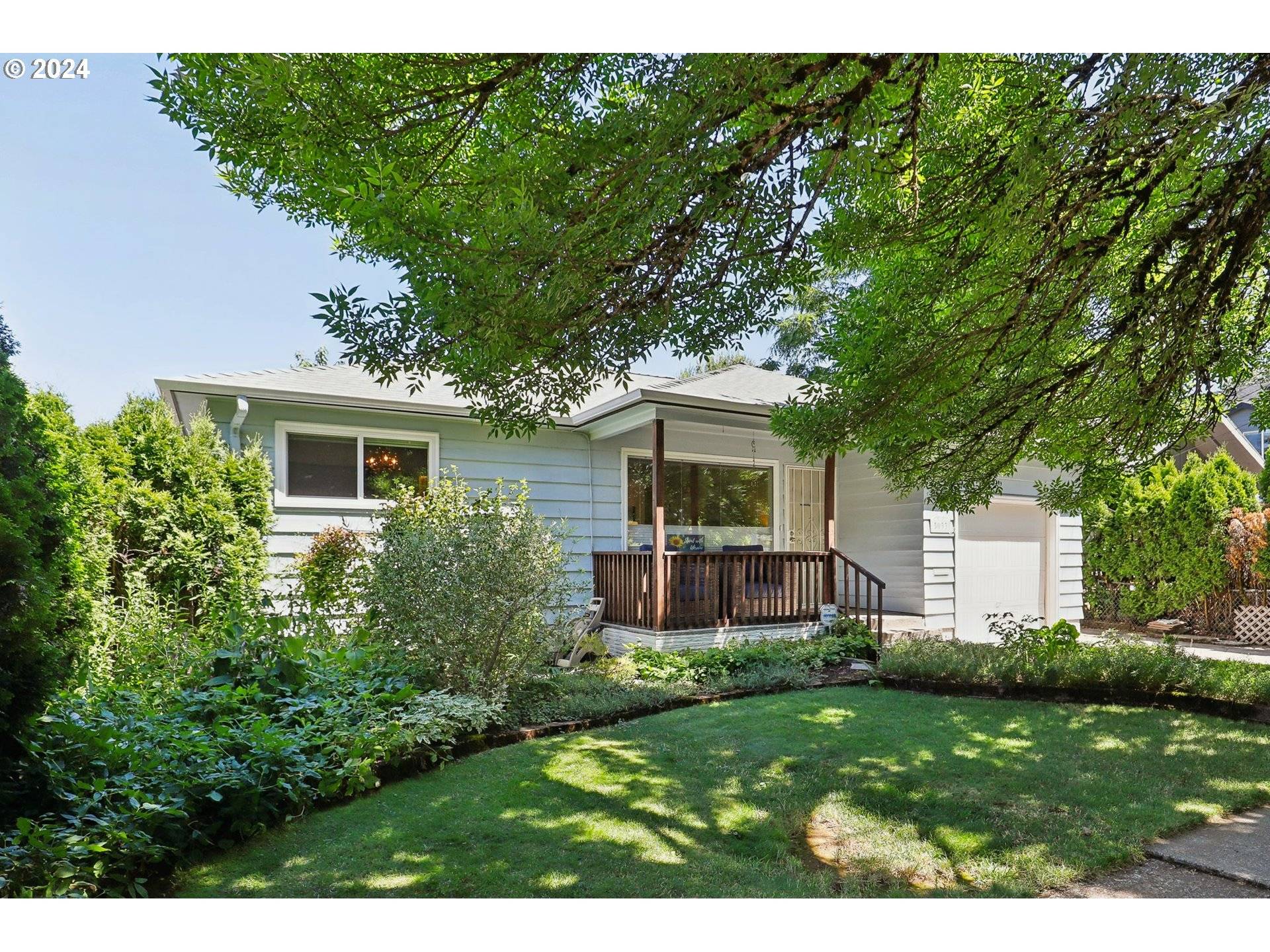 Portland, OR 97206,5033 SE CORA ST
