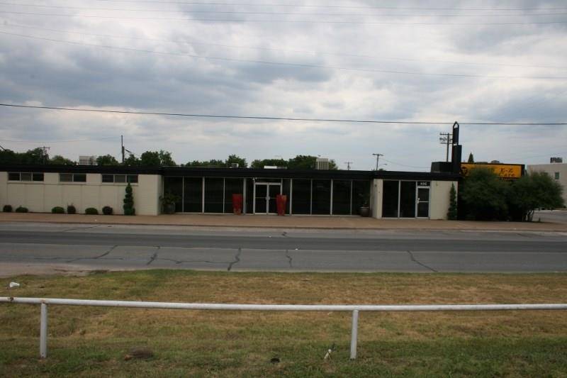 Mineral Wells, TX 76067,400 1st Street