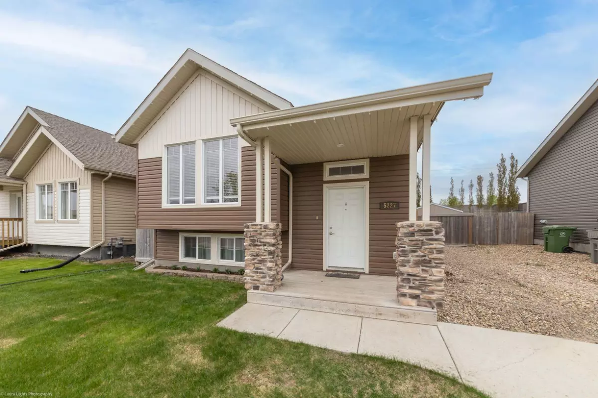 Lloydminster, AB T9V 3L4,5227 13 ST