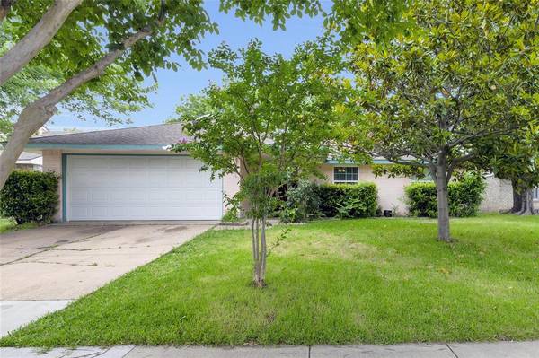 449 Meadowhill Drive, Garland, TX 75043