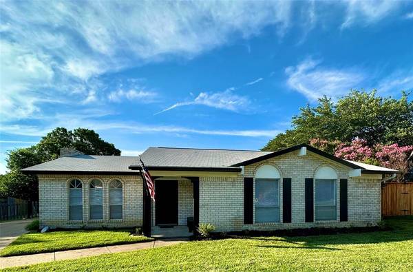 2601 Brockgreen Court, Arlington, TX 76014