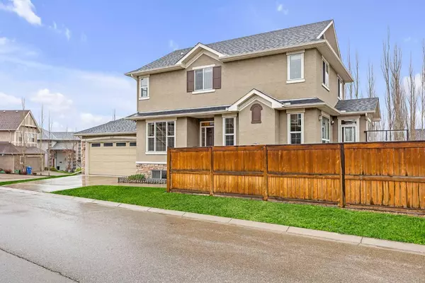 Calgary, AB T3M 0T8,217 Cranarch Close SE