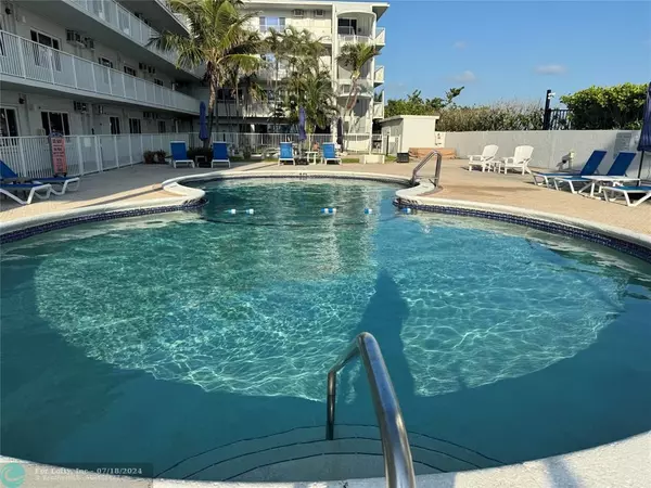 Pompano Beach, FL 33062,1480 S Ocean Blvd  #417