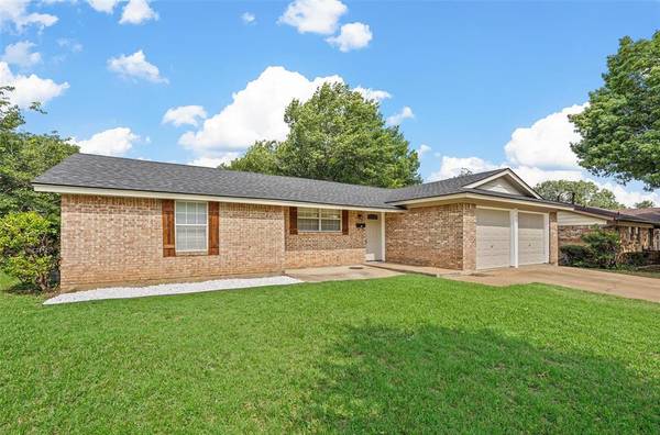 Crowley, TX 76036,417 Mccurdy Street