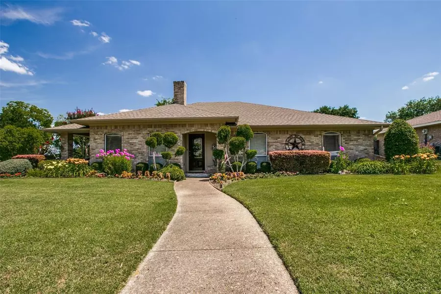 1002 Dove Creek Drive, Duncanville, TX 75116