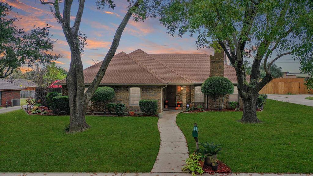 1026 Lansdale Drive, Duncanville, TX 75116