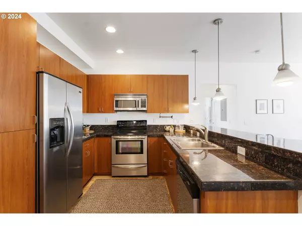 Portland, OR 97203,8712 N DECATUR ST #501