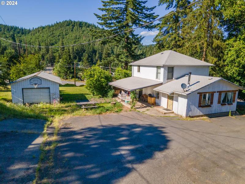 1272 N Main AVE, White Salmon, WA 98672