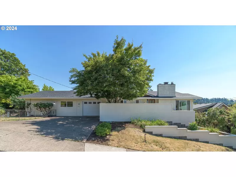 500 W 26TH AVE, Eugene, OR 97405